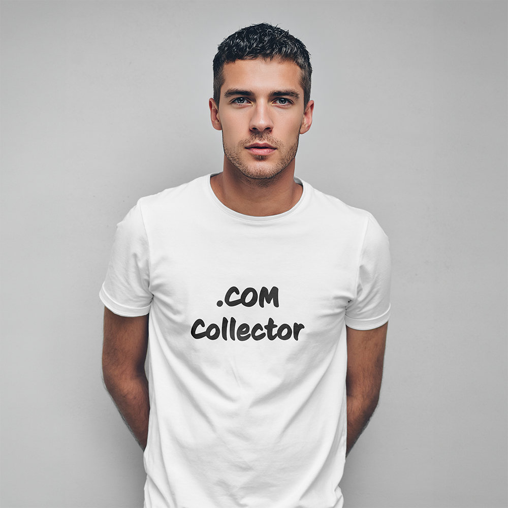 DNFolder Classic Logo Tee - front view